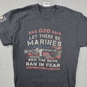 Patriotic Black Graphic Tee USMC. Military. America. Guns. Marines. Large